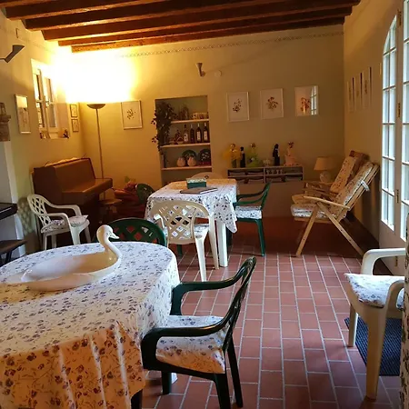 Mit Privatparkplatz By Interhome