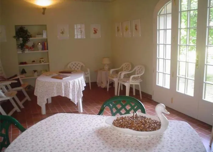 Mit Privatparkplatz By Interhome *